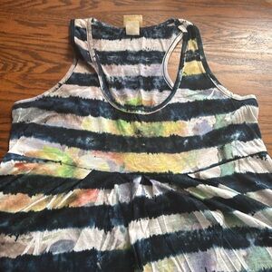 Soft multicolored tank top, size XL. I usually wear M-L and this fits me well.